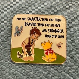 NEW without tags Disney 2021 Winnie the Pooh Pin